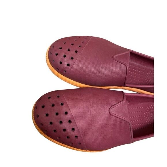 NATIVE Keep It Lite Water Shoes Size 7 - Picture 3 of 5